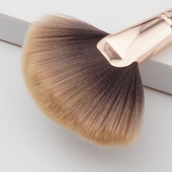 Borcha Maquillaje Abanico Polvos Gugus Makeup Profesional - Image 4