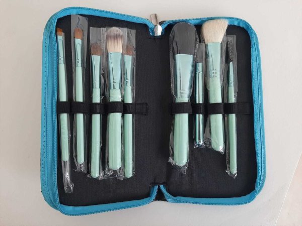 Set 9 Brochas Maquillaje Con Estuche - Image 5